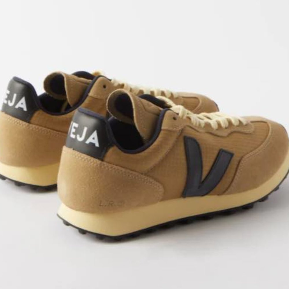 New VEJA Ria Branco beige tan suede mesh sneakers 42